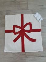 H&M Kissenhülle/Kissenbezug Weihnachten 40x40 weiß rot Schleife Nordrhein-Westfalen - Mülheim (Ruhr) Vorschau