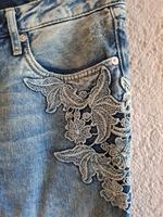 Jeans Hose mit Applikationen Sachsen - Lunzenau Vorschau
