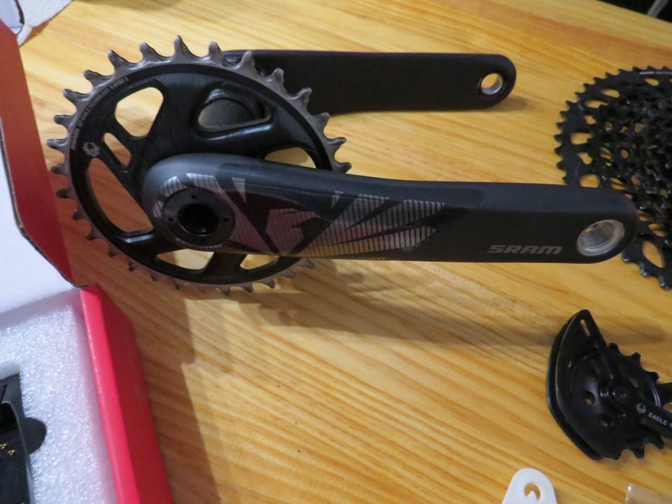 SRAM GX Egale AXS mit Carbonkurbel und DUB Innenlager !neu! 1x12 in Freiburg im Breisgau