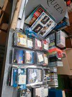 Queen Sammlung CD Bücher VHS DVD Deko Schallplatten Nordrhein-Westfalen - Würselen Vorschau