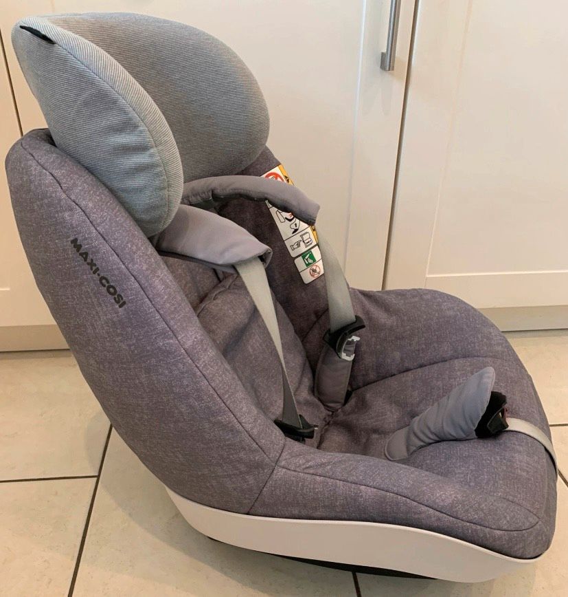 Maxi Cosi Pearl Pro i-Size mit 2-wayfix Station in Spelle