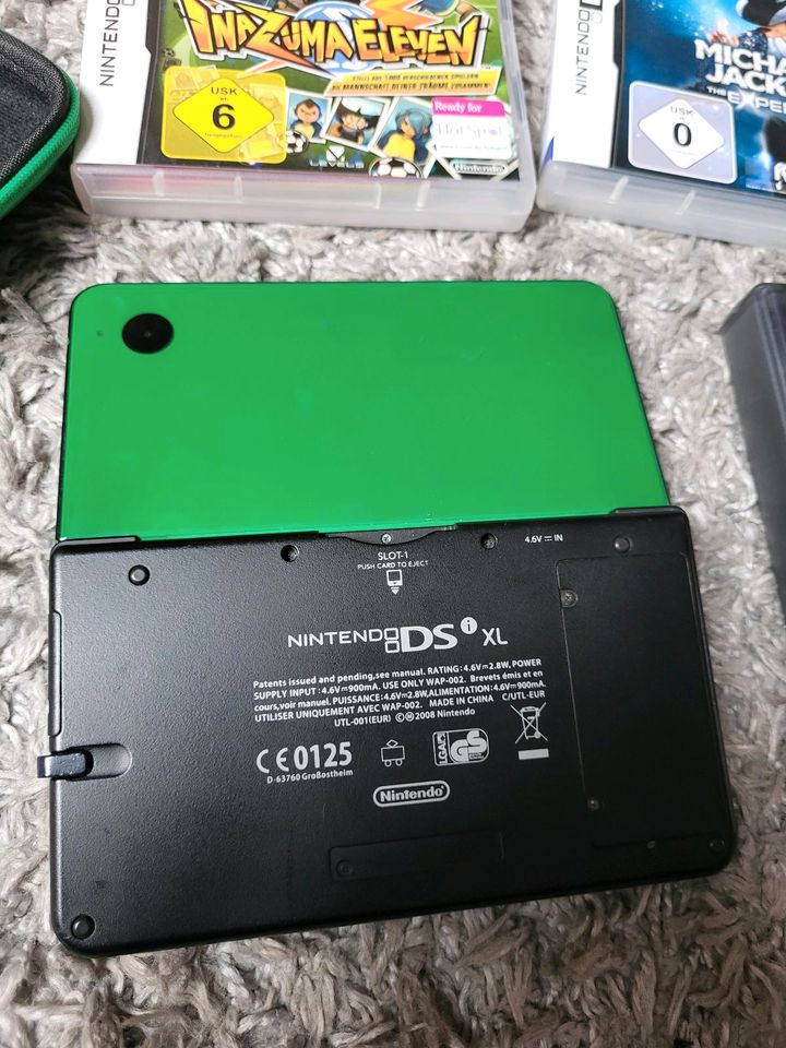Nintendo DSi XL Grün mit Spielen und Zubehör in Ottweiler