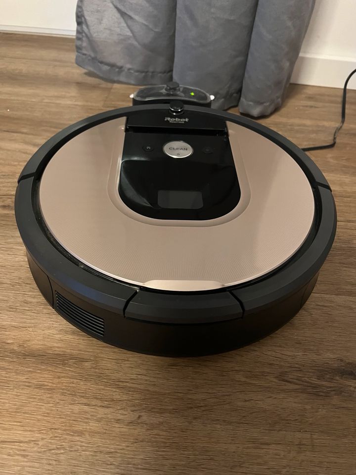 iRobot Roomba 976 !ohne Ersatzteile! in Paderborn