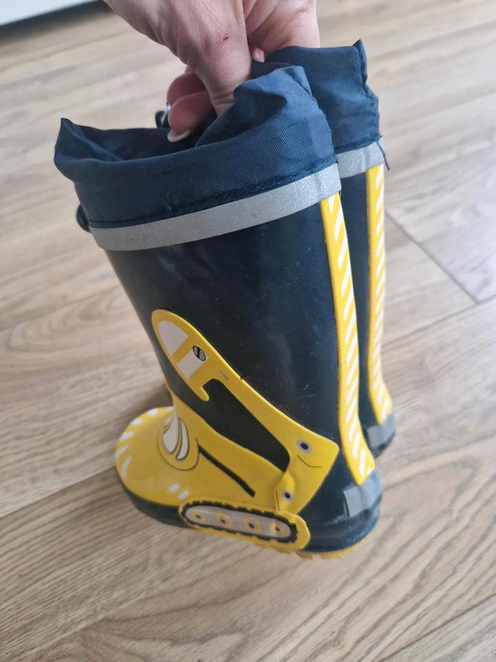 Bagger 28 Gummistiefel ungefüttert Frühling ernstings Family in Krefeld