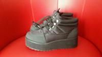 Neu ungetragen H&M Gr. 38 Plateau Sneaker Gr. 38 schwarz Schuhe Hannover - Mitte Vorschau