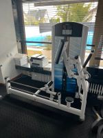 Life Fitness Glutaeus Pomaschine Gluteus Kick Back Maschine Kr. München - Grünwald Vorschau