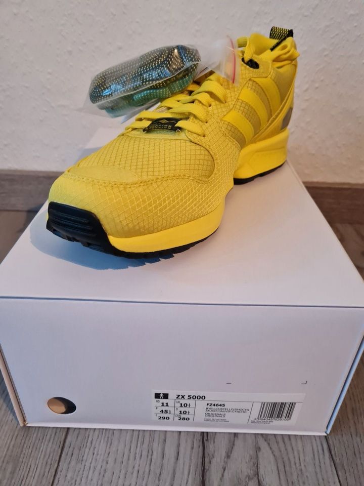 adidas ZX 5000 FZ4645 Sneaker Schuhe 45 1/3 in Bremerhaven