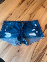 Hot Pan  Tally Weijl Große 38 blau kurze Hose Jeanshose Niedersachsen - Neustadt am Rübenberge Vorschau