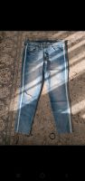 H&M &Denim Girlfriend Jeans, helle Waschung, W31 Nordrhein-Westfalen - Siegen Vorschau