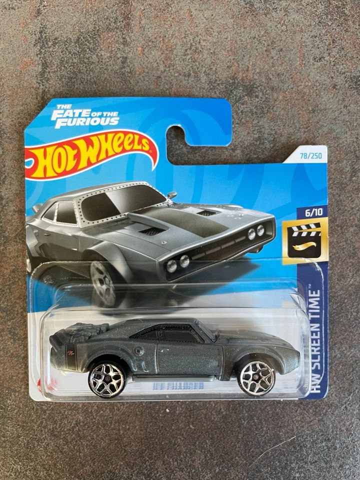 Hot Wheels Dodge Ice Charger Fast and Furious NEU OVP in Erfurt