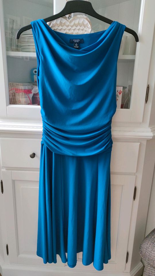 Chaps Kleid Blau Royalblau Gr.S Midikleid Wasserfall-Ausschnitt in Freigericht