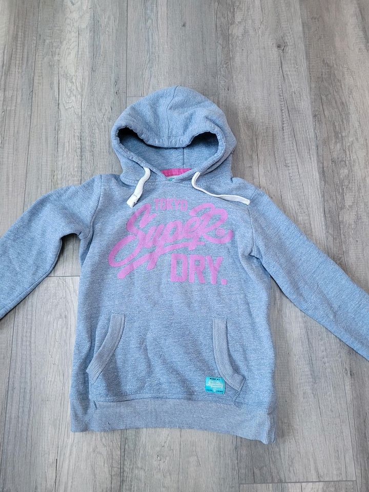 Superdry Hoddie / Pullover / Sweatpullover Gr. S / 158 in Leipzig