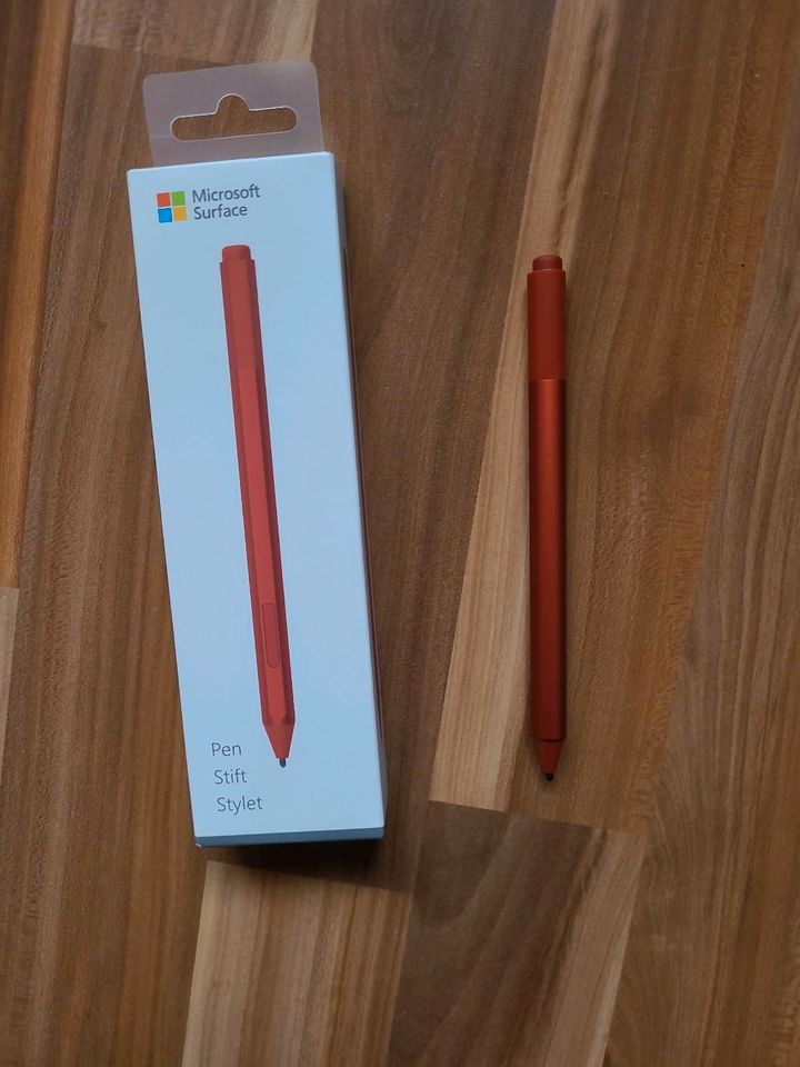 Microsoft Surface Go Komplettset,  rot, wie neu in Wolfhagen 