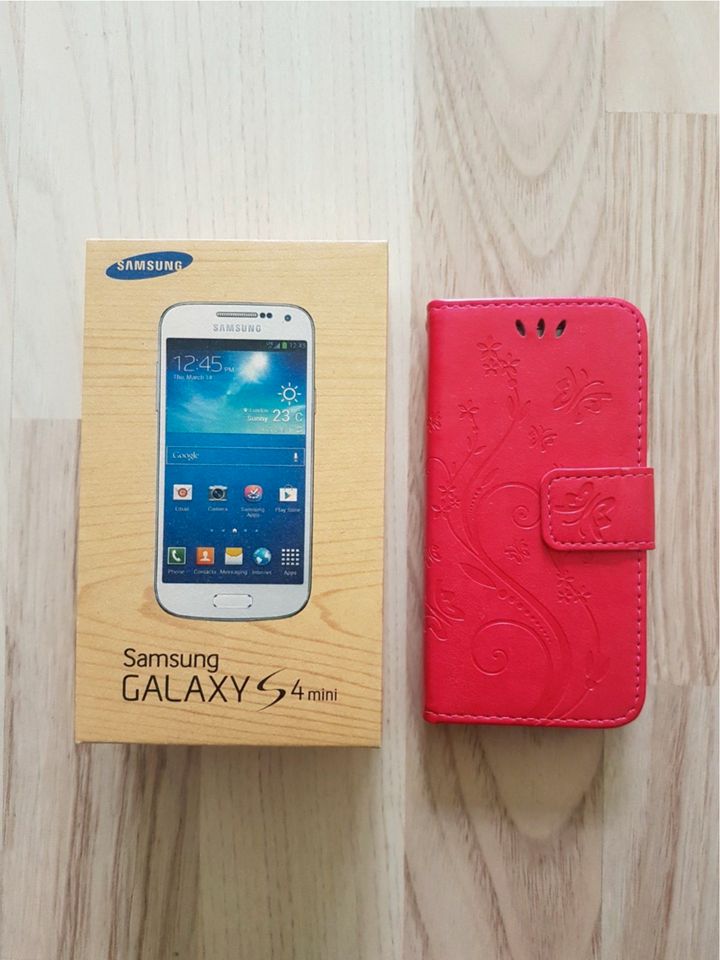 Altes Samsung Smartphone Galaxy S 4 mini in Bremen