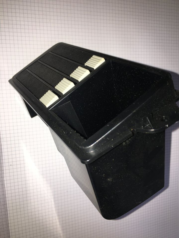 Original Fischer C Box / Kassettenbox für Audi 80/90 u. Coupe in Schmalkalden