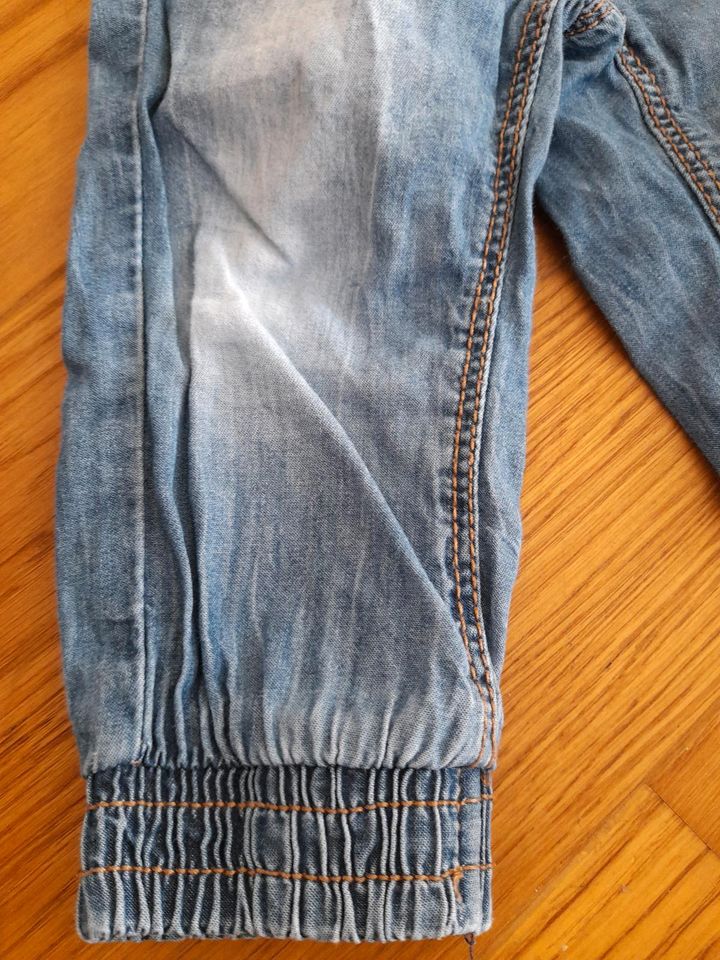 Top! Jeans Größe 74 Hose Jeanshose in Niederwinkling