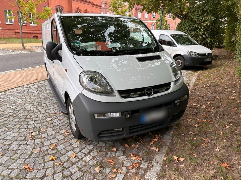 Opel Vivaro A lang Transporter LKW Zulassung 2900 in Annahütte