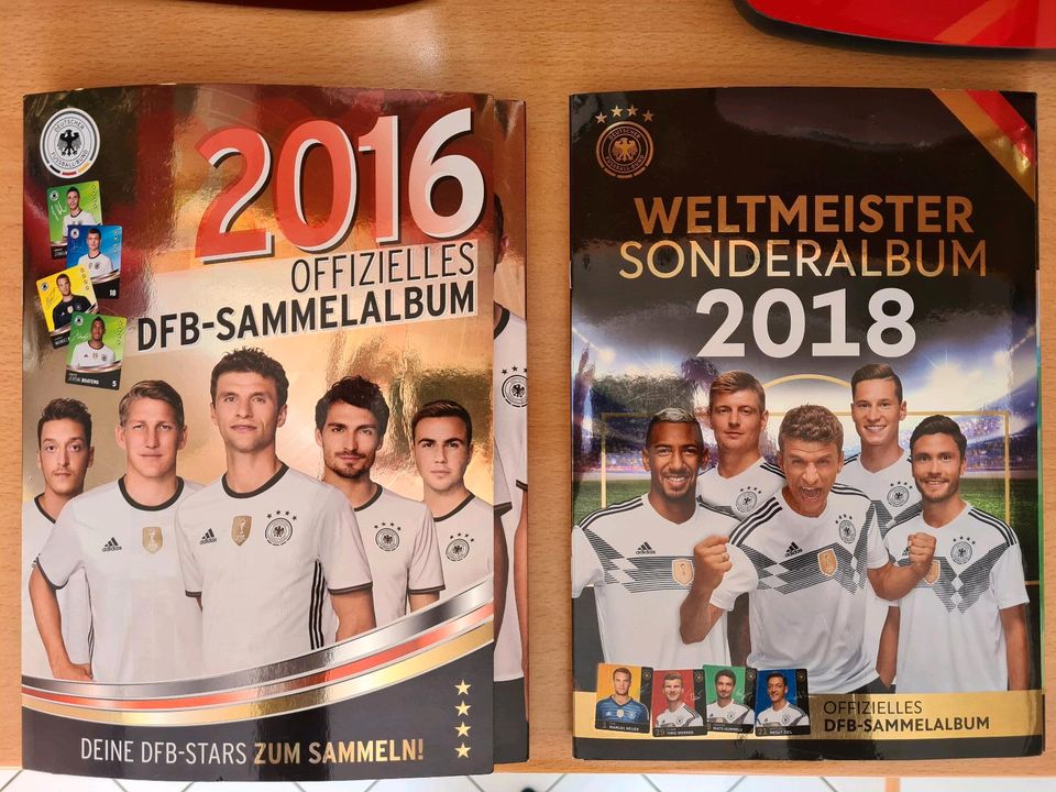 DFB Fußball Sammelalbum Album 2016 2018 in Berlin