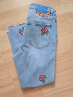 Desigual jeans mit Blumen Hessen - Lampertheim Vorschau