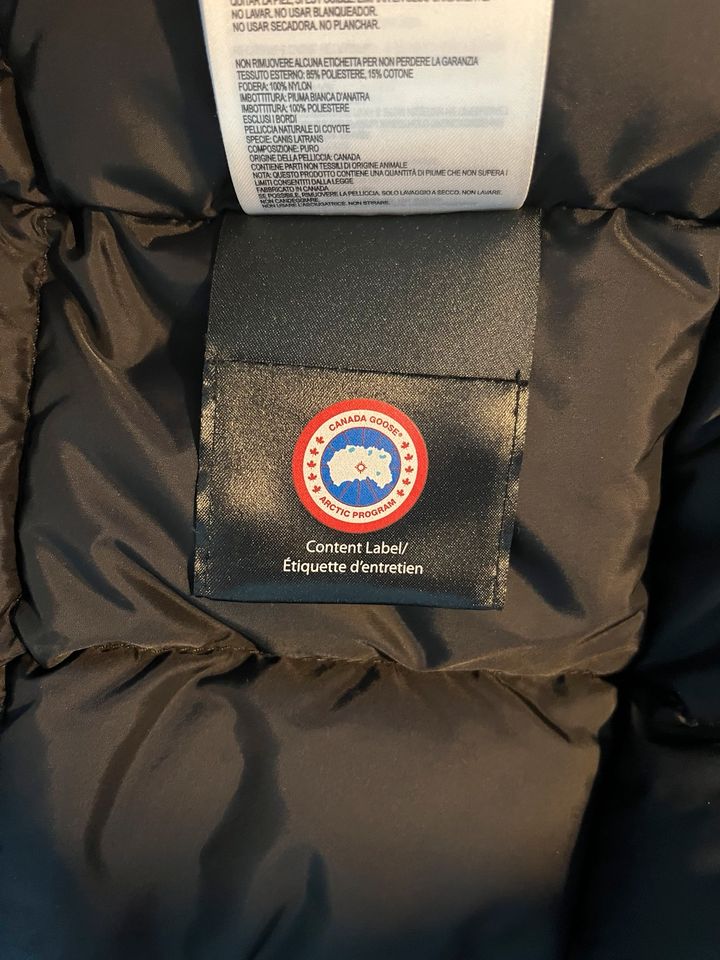 Canada Goose Mantel in Hamburg