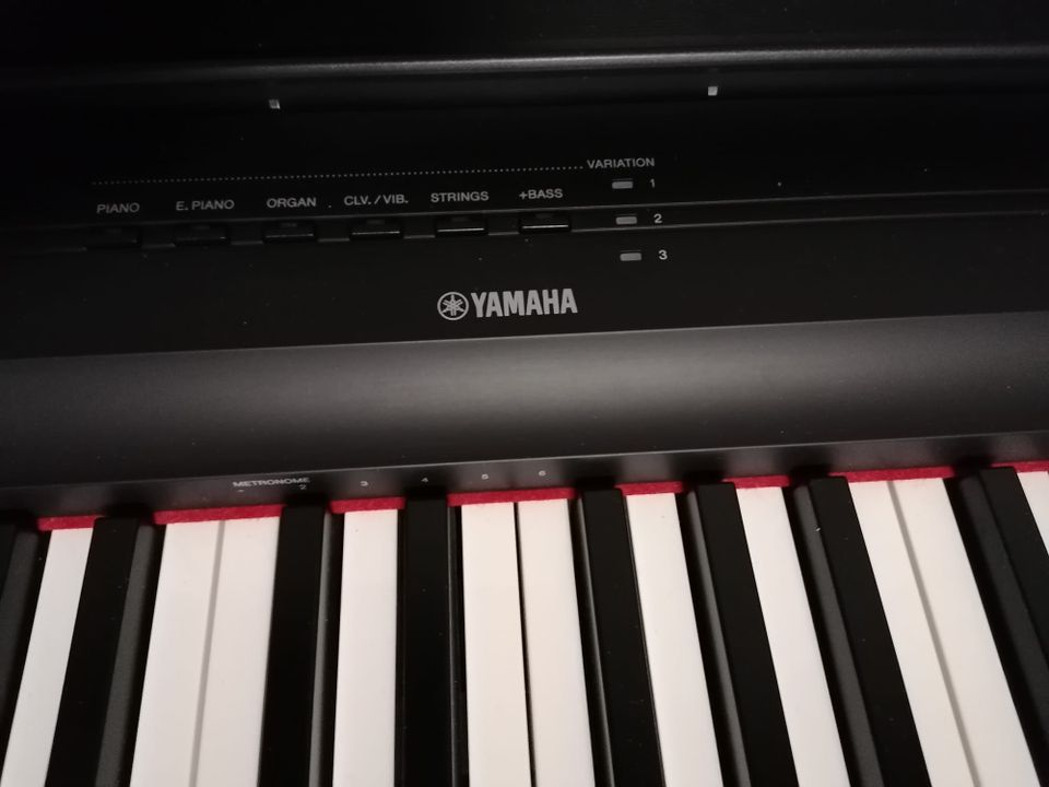 Yamaha P-125 BK Home Bundle in Bopfingen