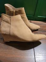 KIOMI Wildleder Stiefeletten Mini-Keilabsatz winter weihnachten Brandenburg - Mahlow Vorschau