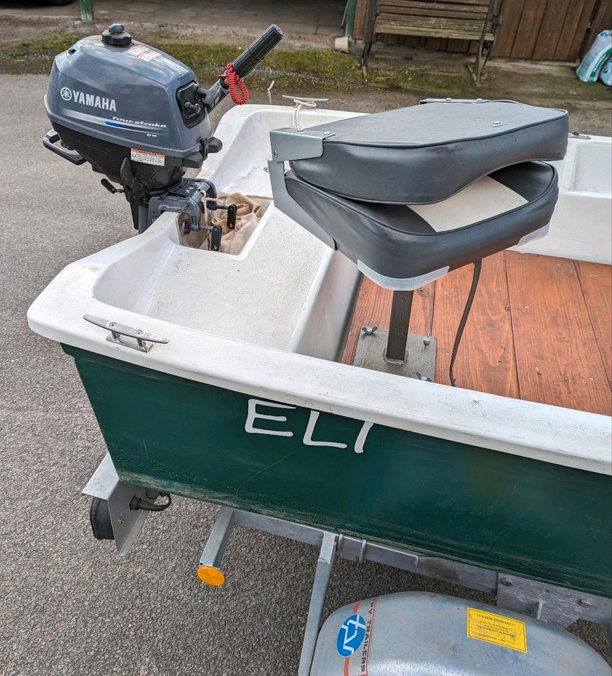 Angelboot Ruderboot Außenborder Bootstrailer Bugmotor in Winsen (Luhe)