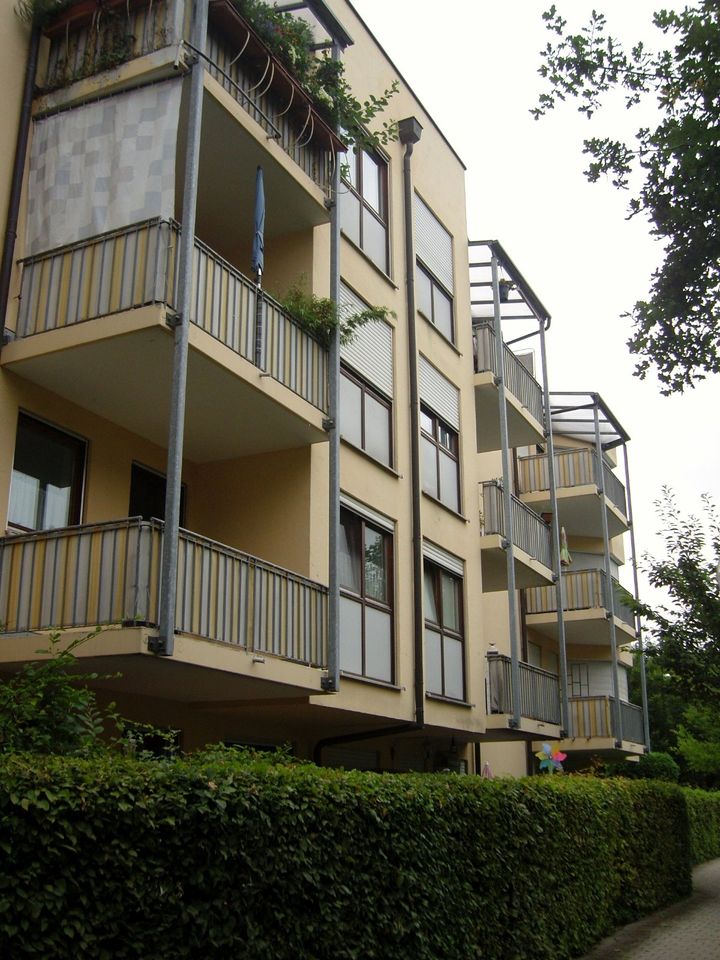 Helle 1,5 Zimmer Wohnung mit Balkon in Freising