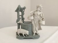Antike Skulptur Porzellan Figur Frau Brunnen Schaf Vogel Wedgwood Altstadt-Lehel - München/Lehel Vorschau