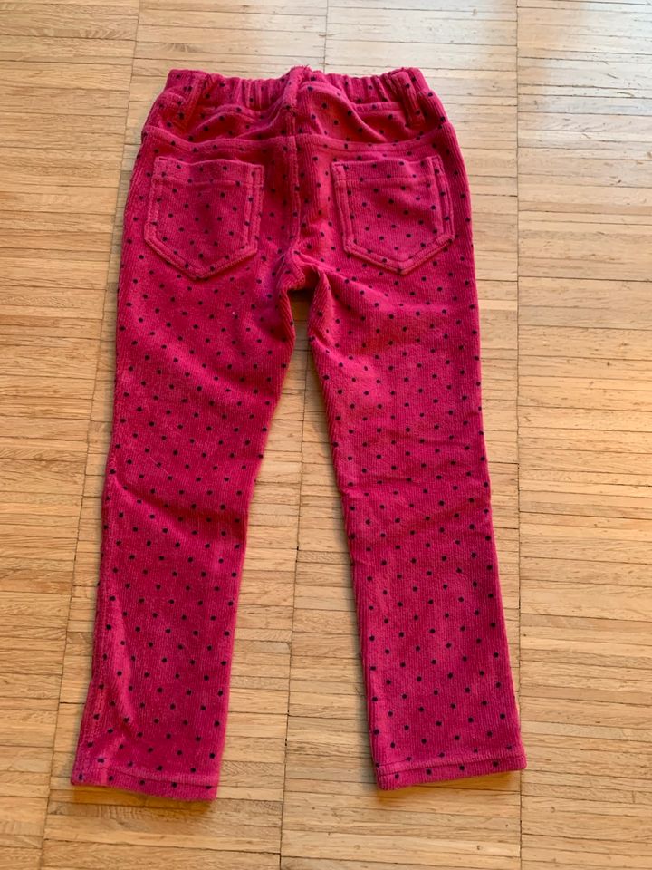 Benetton Chenille-Hose pink 98 in Lörrach