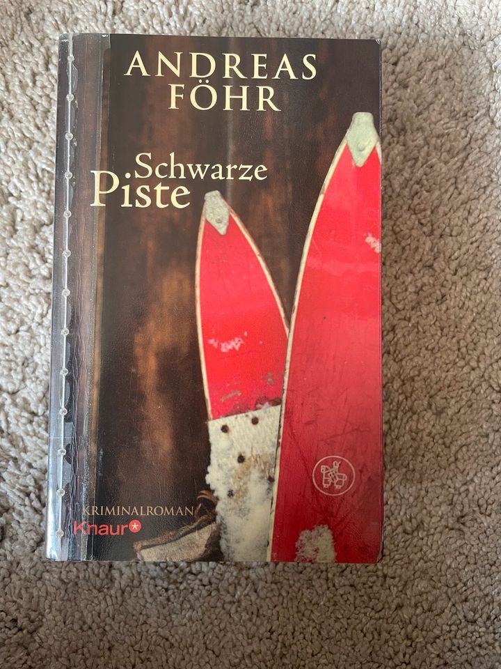 Buch „Schwarze Piste“ in Uplengen