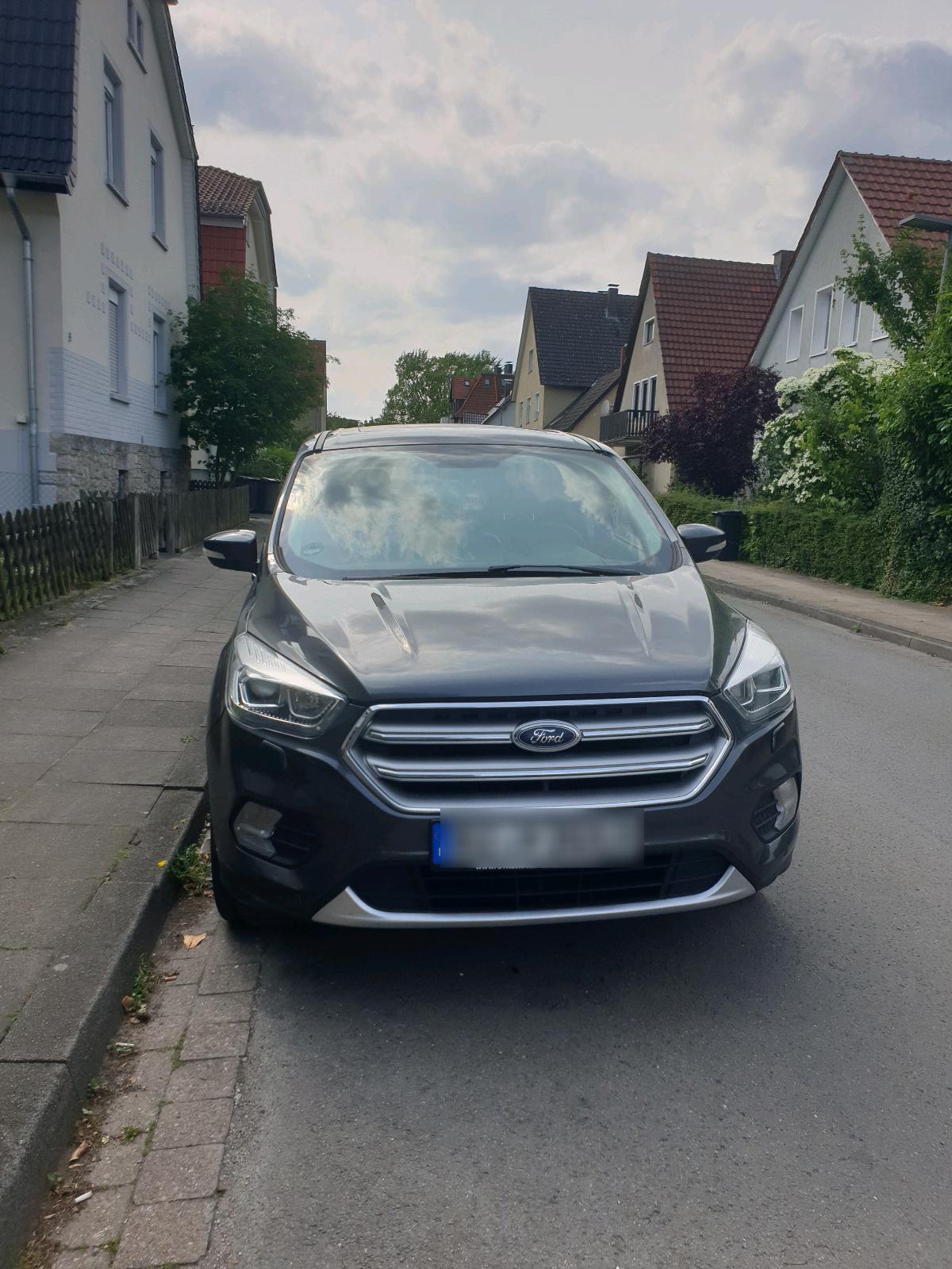 Abbildung des Autos Ford Escape USA &#x2F; A…