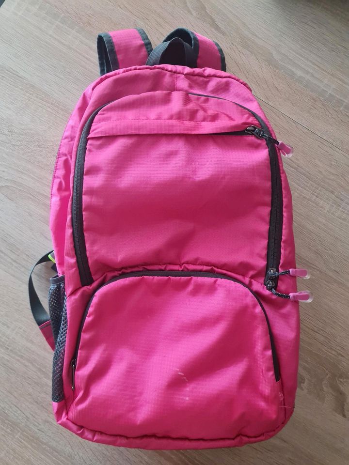 Rucksack Pink in Troisdorf