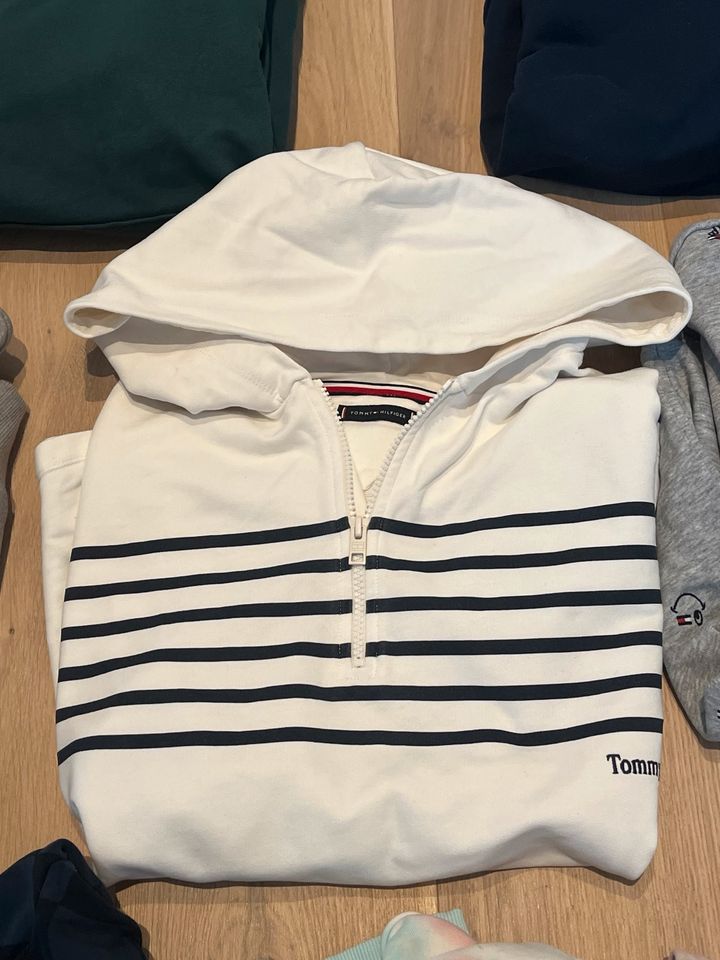 Tommy hilfiger Jungen Pullover Hoodies gr. 176 NEUWERTIG NEU in Zeven