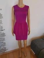 Lila Kleid mit Volant Gr. 44 Baden-Württemberg - Backnang Vorschau
