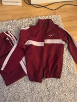 Nike Kirschrot Gr:M Bayern - Fürstenfeldbruck Vorschau