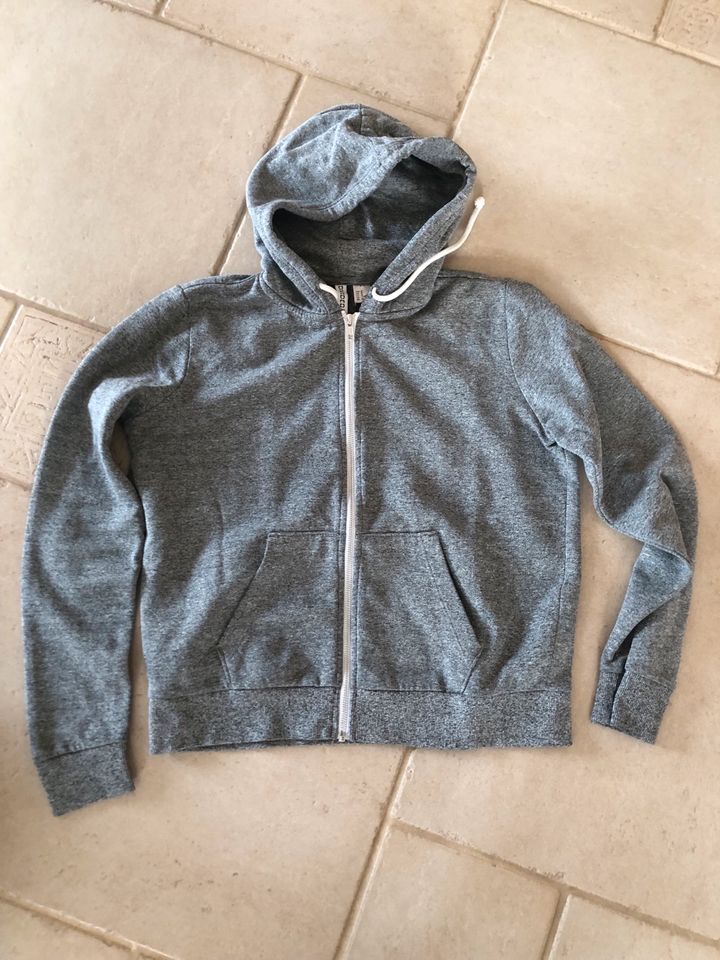 Hoodie, Kaputzenjacke Esprit, S-Oliver, Gr L ab 3 Eur in Gieboldehausen