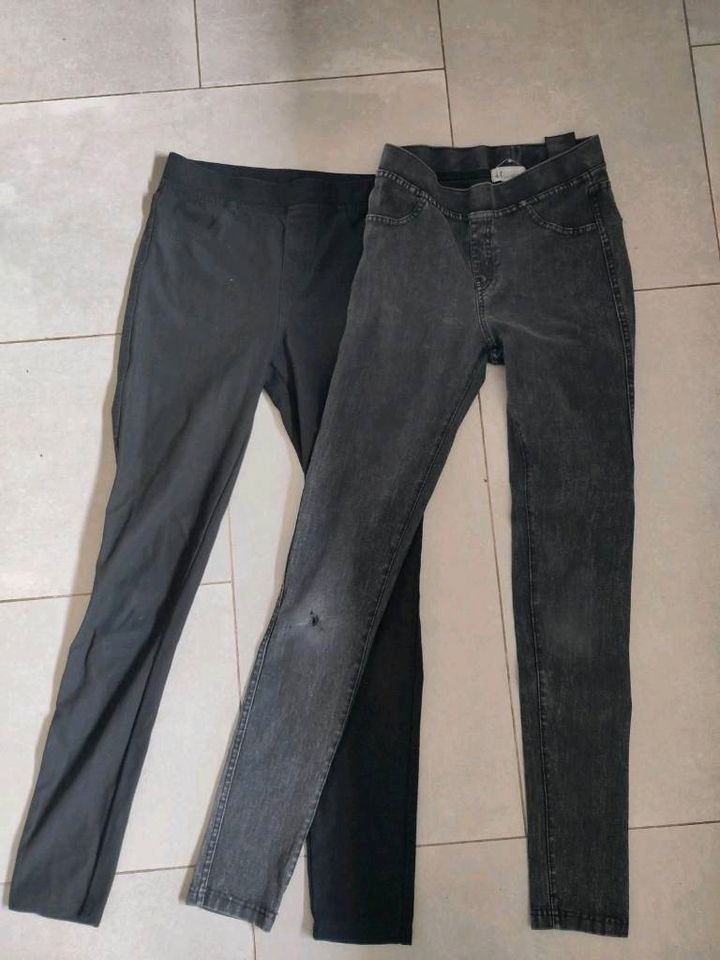 2* Jeggings H&M 152 schwarz grau Leggings Hose Skinny in Igersheim