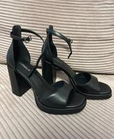 Highheels in schwarz Brandenburg - Hoppegarten Vorschau