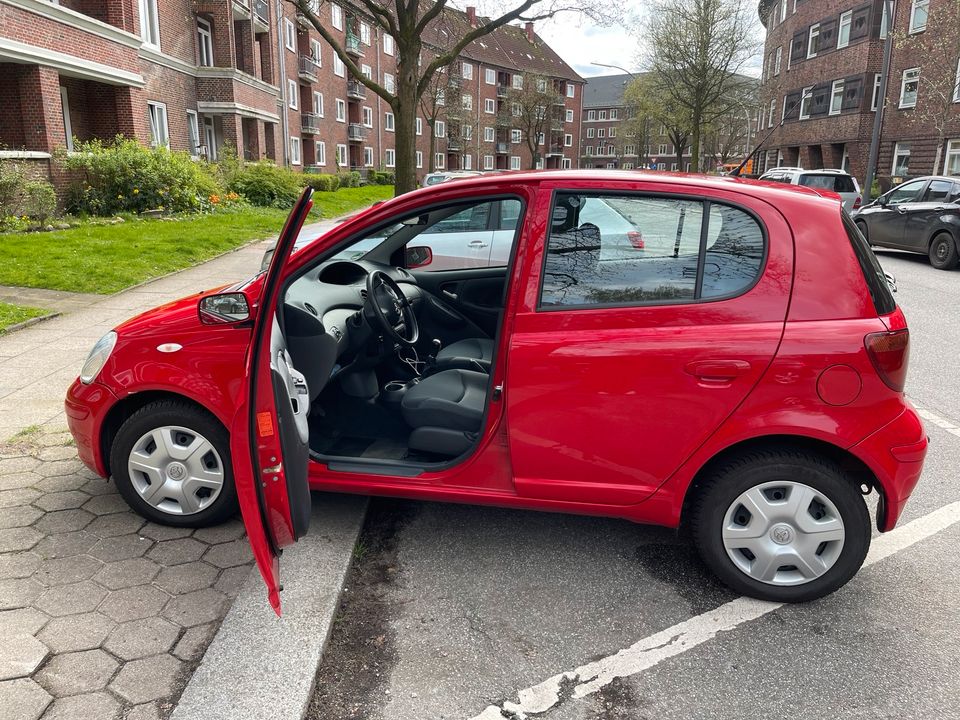 Toyota Yaris Liebhaber Auto, scheckheft gepflegt. in Hamburg