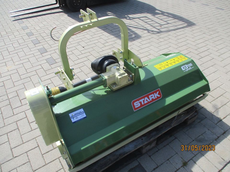 Stark Mulcher KS 135 Profi, KSH 135 Profi m. hydr. Seitenhub in Bassum