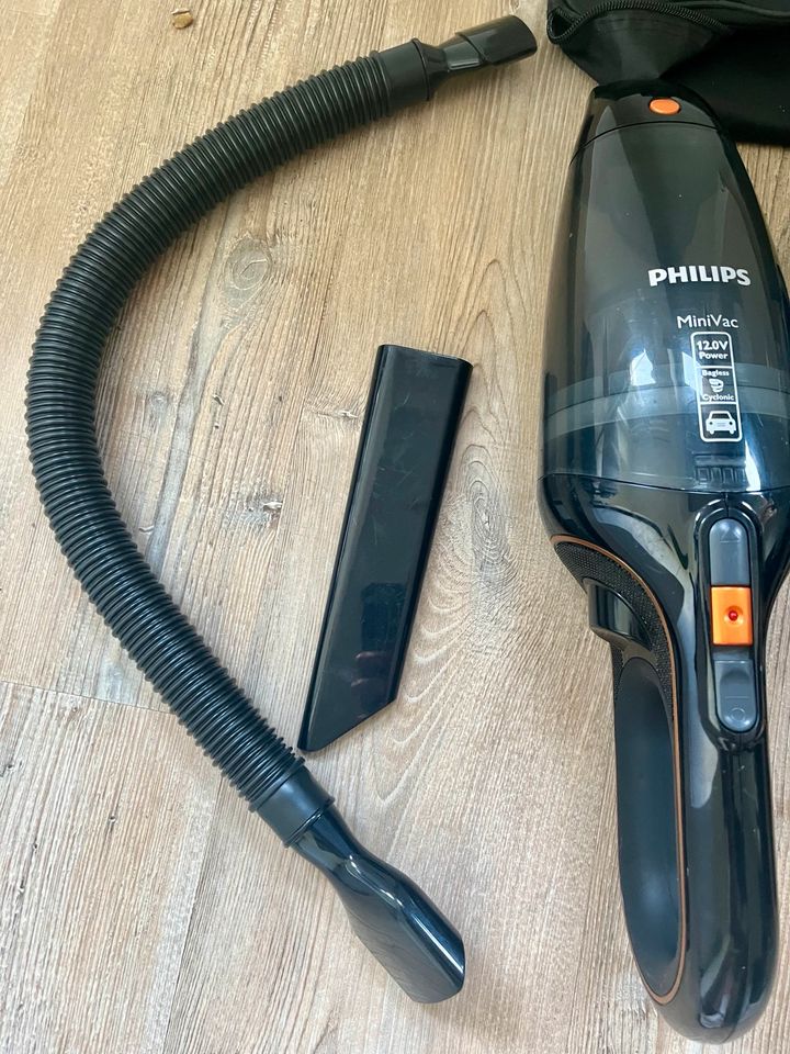 Philips MiniVac FC6149 Akku-Handstaubsauger -  mit  Tasche in Düsseldorf