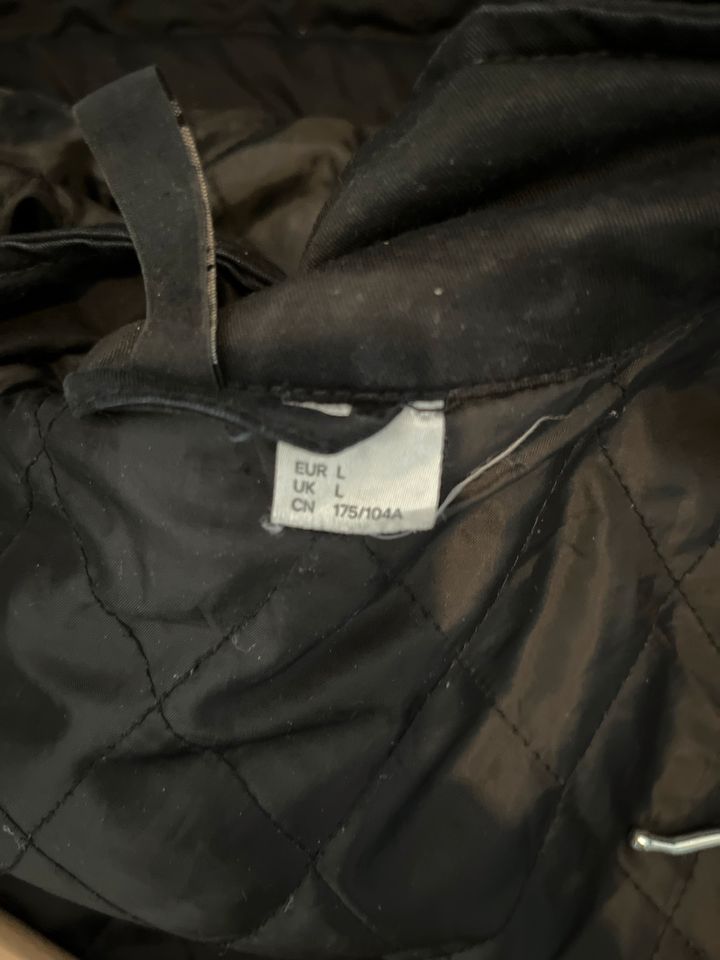 H&M Divided Jacke Gr. L Schwarz in Mölln