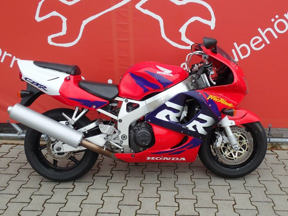 Honda CBR 900 SC33 48000km 4 Hand in Mantel