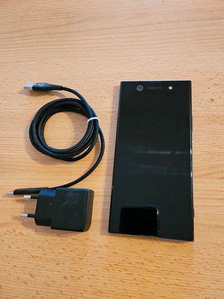 6 Zoll Sony xperia XA1 Ultra LTE 32GB schwarz in Regensburg