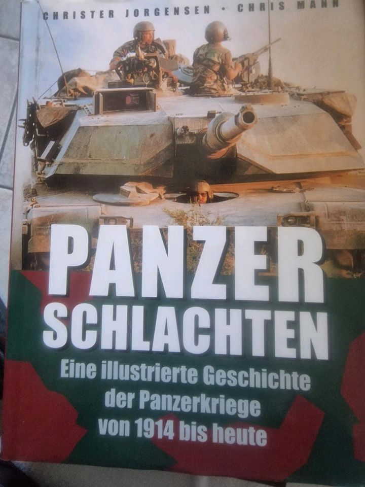 Bücher Sammlung 2. WK Panzer Ardennen Kursk Gröfaz in Dortmund