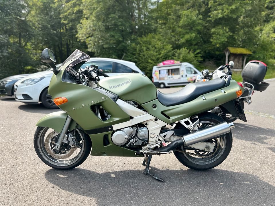 Kawasaki zzr 600 zx600E in Köln