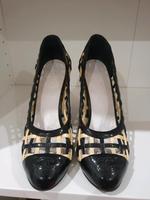 Authentisch Chanel Cage Lack Pumps Schuhe 39.5 Hessen - Wetzlar Vorschau