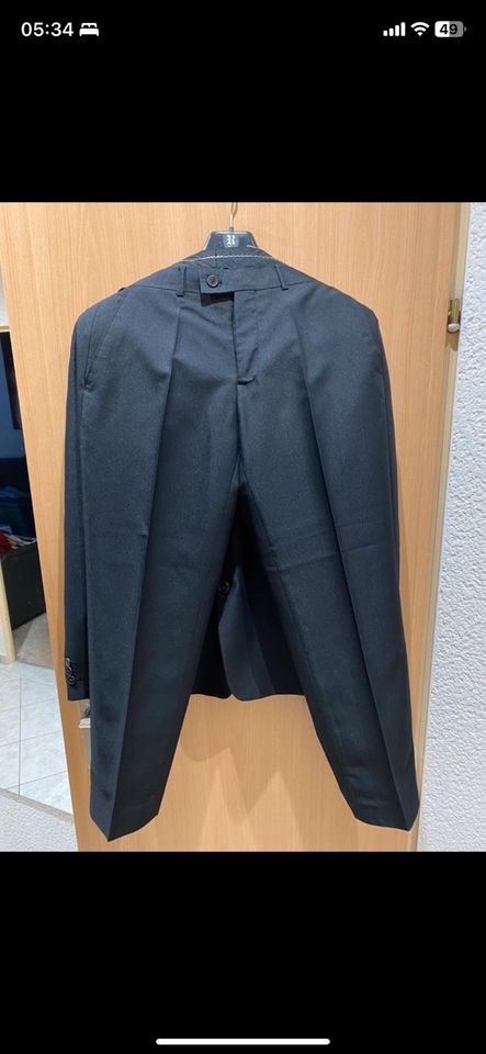 Bruno Banani Anzug Hochzeitsanzug Grau/ Schwarz NEU OVP Gr.46 in Werder (Havel)