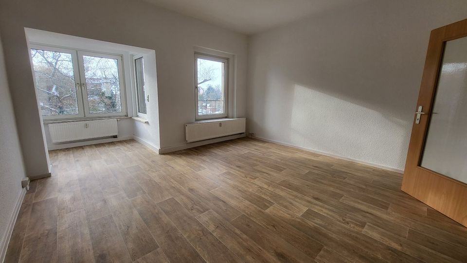 RESERVIERT!3-Zimmer-Wohnung im 1.OG mit Tageslichtbad! in Bad Duerrenberg